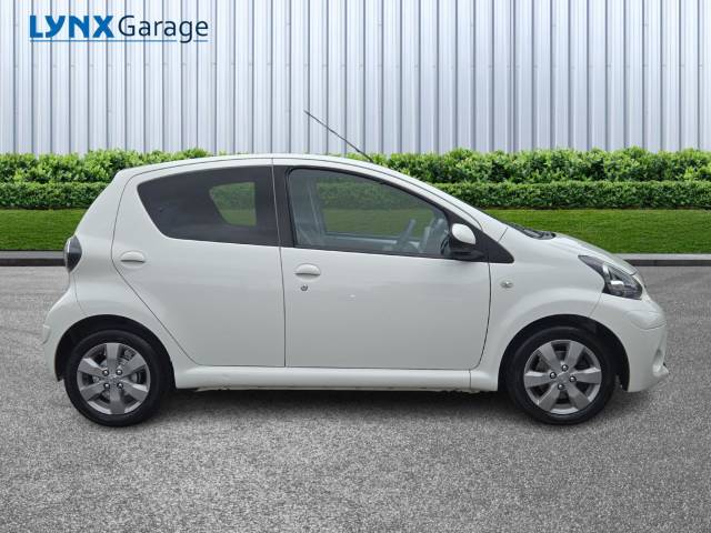 2013 Toyota Aygo 1.0 VVT-i Move with Style 5dr