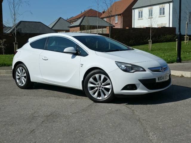 Vauxhall Astra GTC 1.4T 16V 140 SRi 3dr Hatchback Petrol White