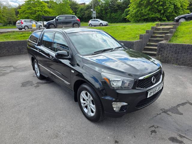 SsangYong Korando Sports 2.0 Pick Up EX 5dr 4WD Pick Up Diesel Space Black