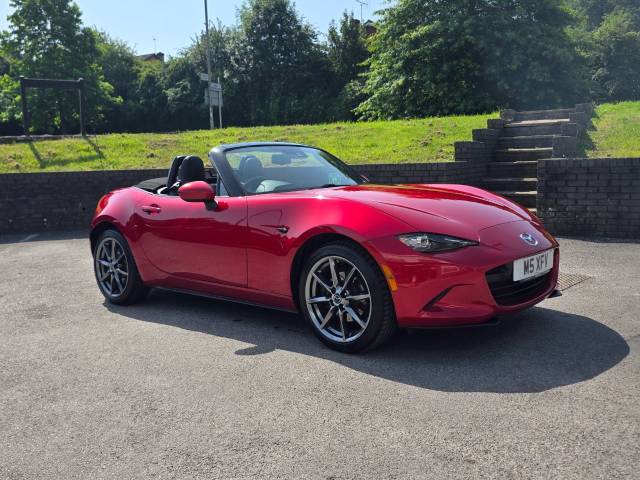 Mazda MX-5 2.0 Sport Nav 2dr Convertible Petrol Red